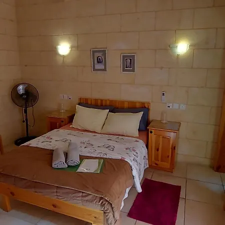 Business By Happy&healthy Gozo Bed & Breakfast *